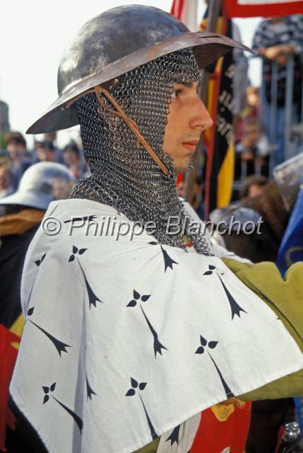dinan fete remparts 11.JPG - Fête des Remparts, septembre 1994sur le thème « Du Guesclin »22 Dinan